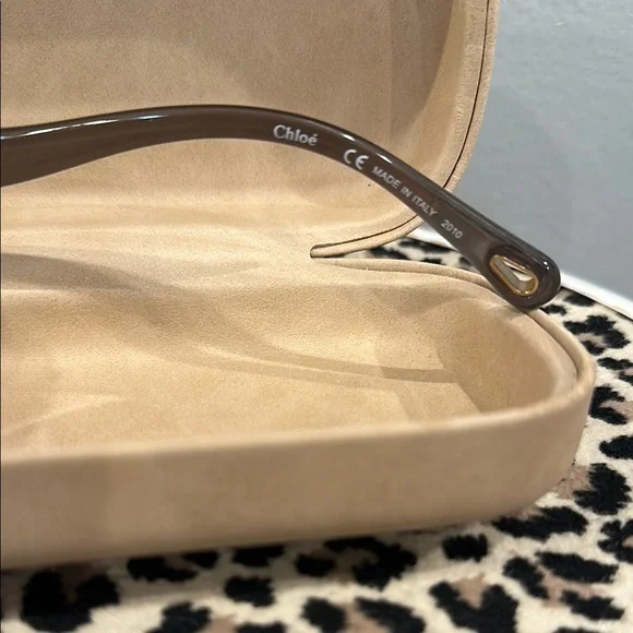 Authentic Chloe Brown Sunglasses - Picture 2 of 6